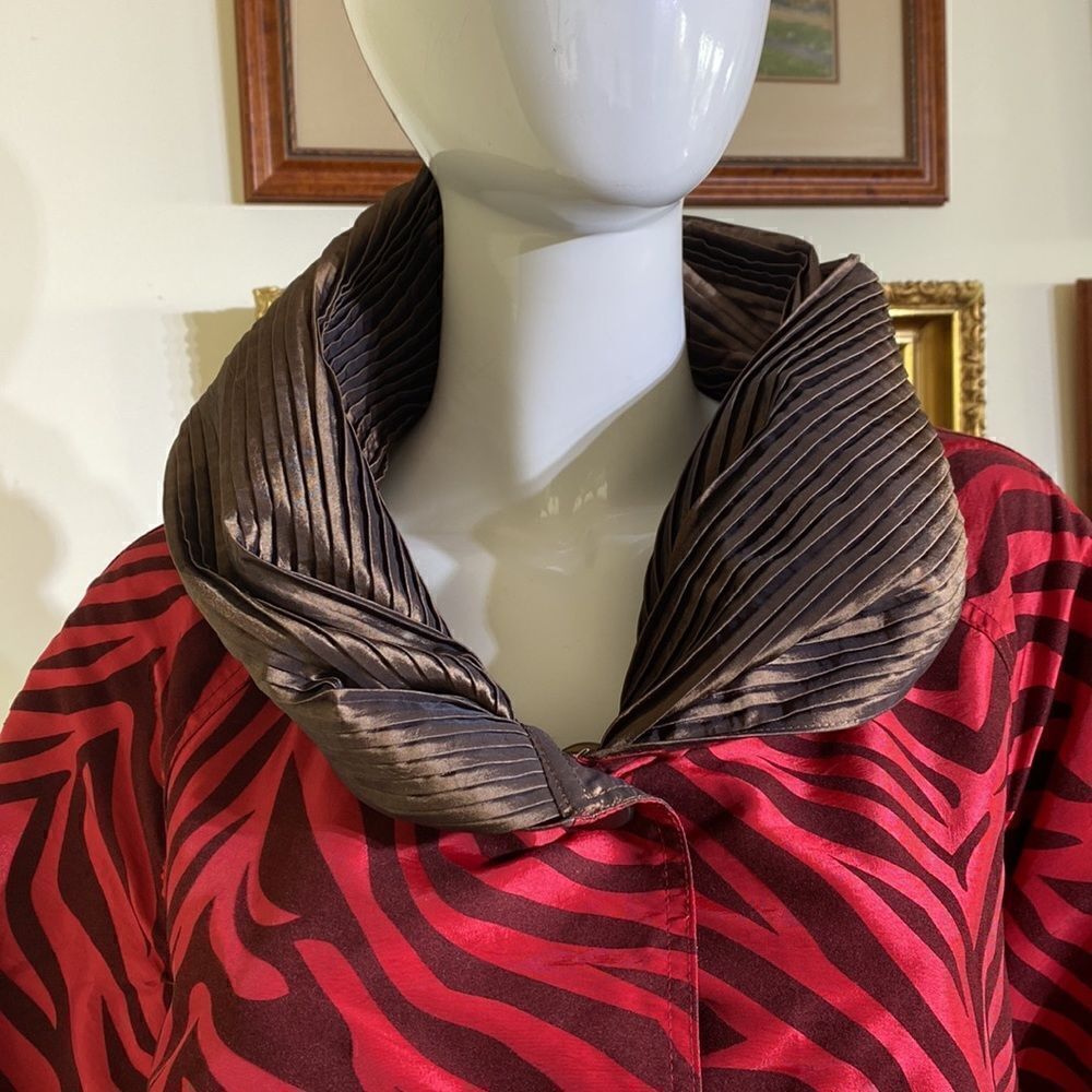 UBU Reversible Zebra Print Satin Car Length Coat - As New - Picture 6 of 16